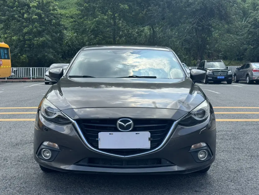 Mazda 3 Angkesela