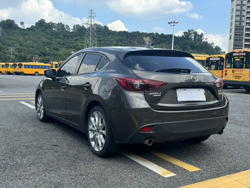 Mazda 3 Angkesela