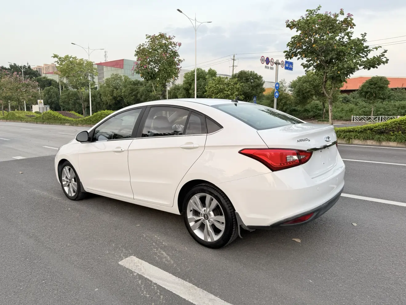 Chery Arrizo 5