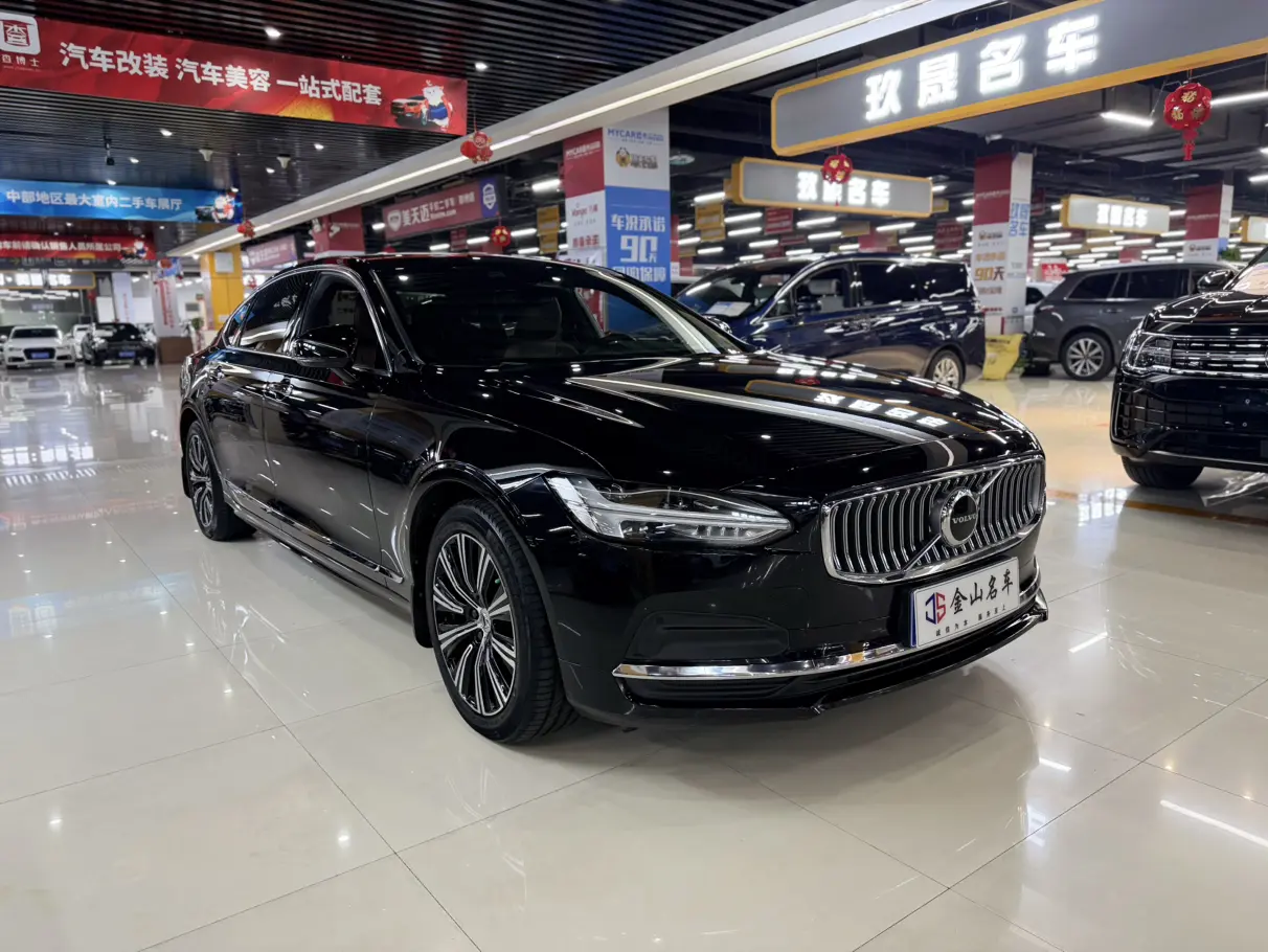 Volvo S90