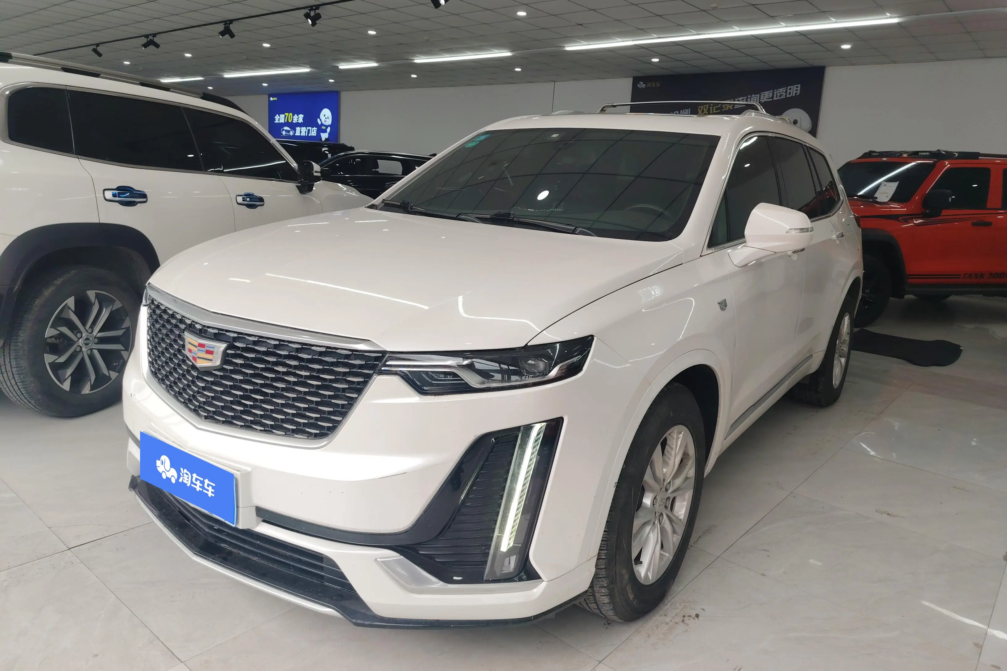 Cadillac XT6