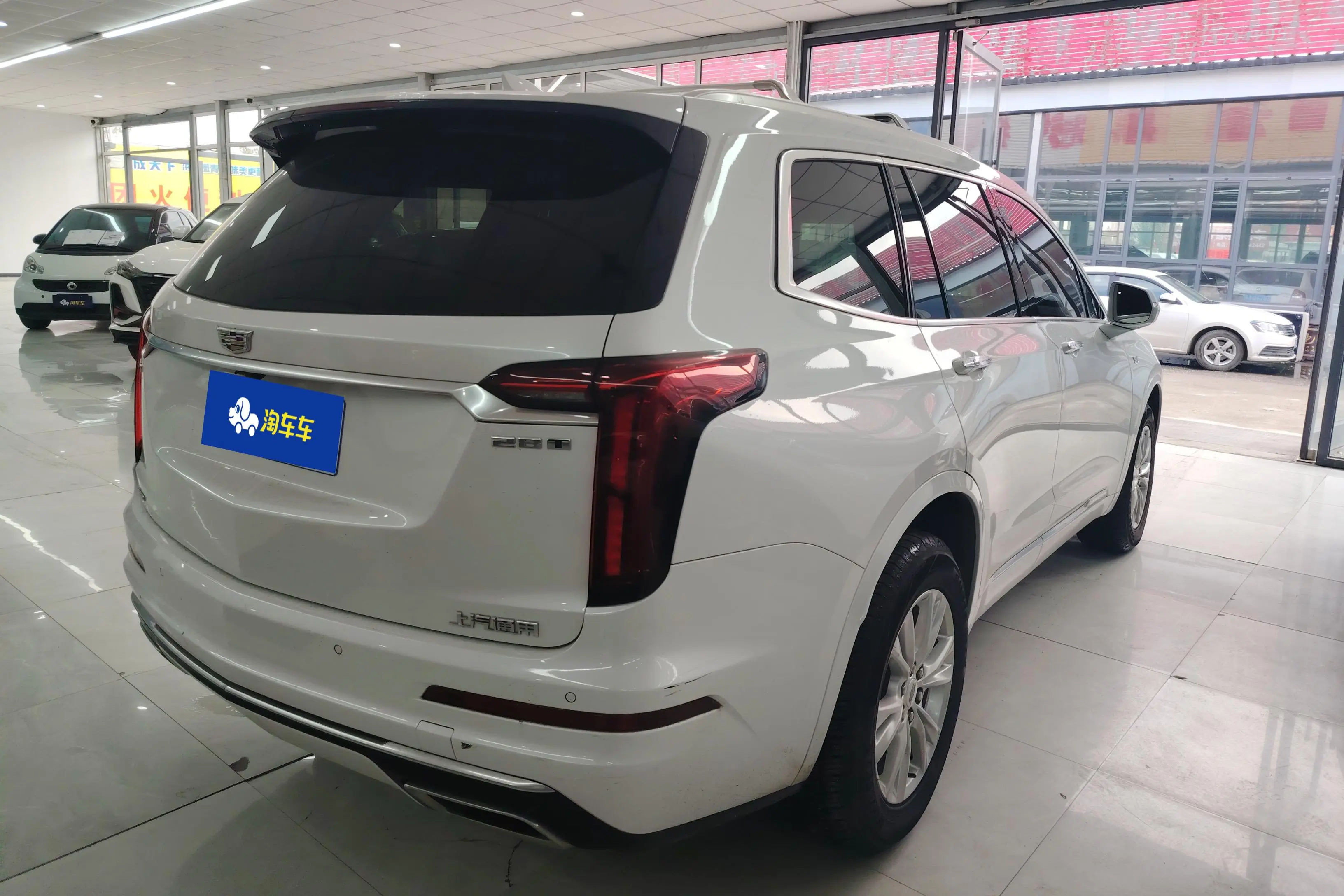 Cadillac XT6