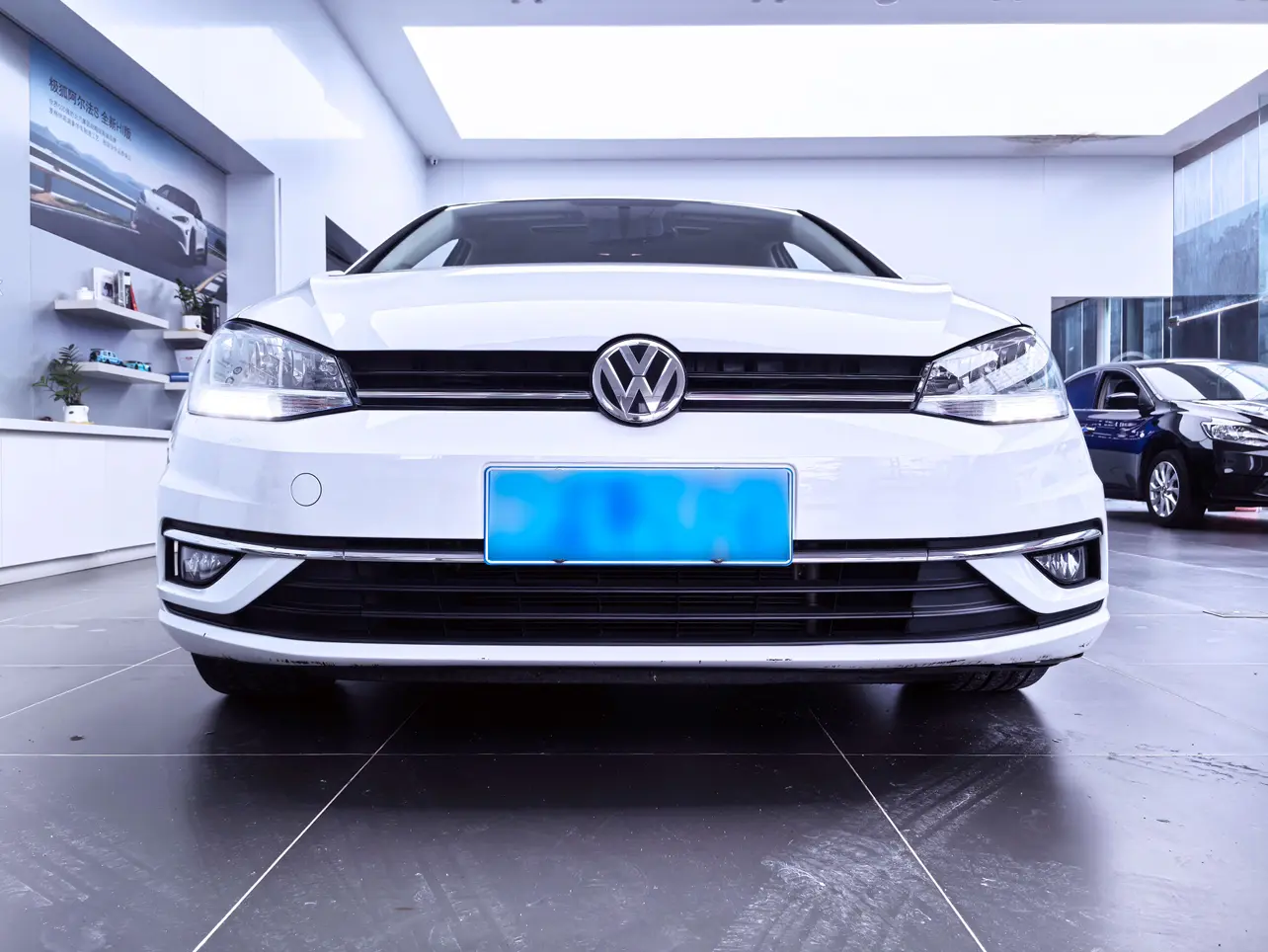 Volkswagen Golf  из Китая