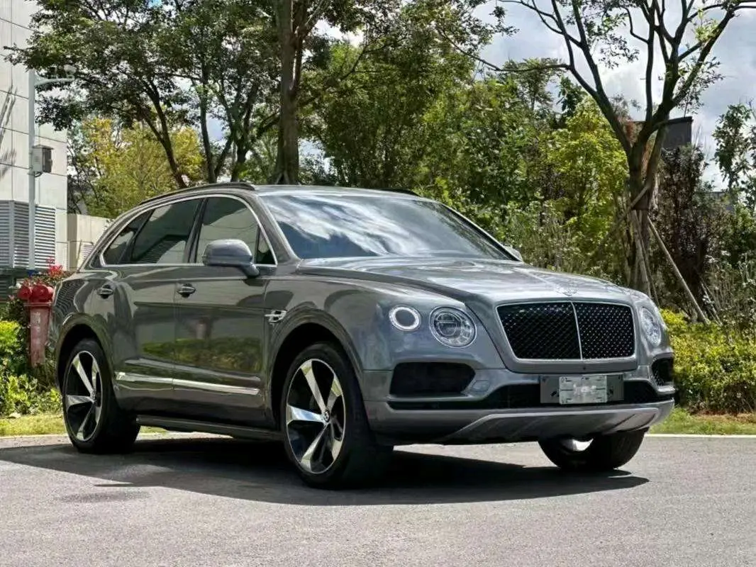 Bentley Bentayga  из Китая