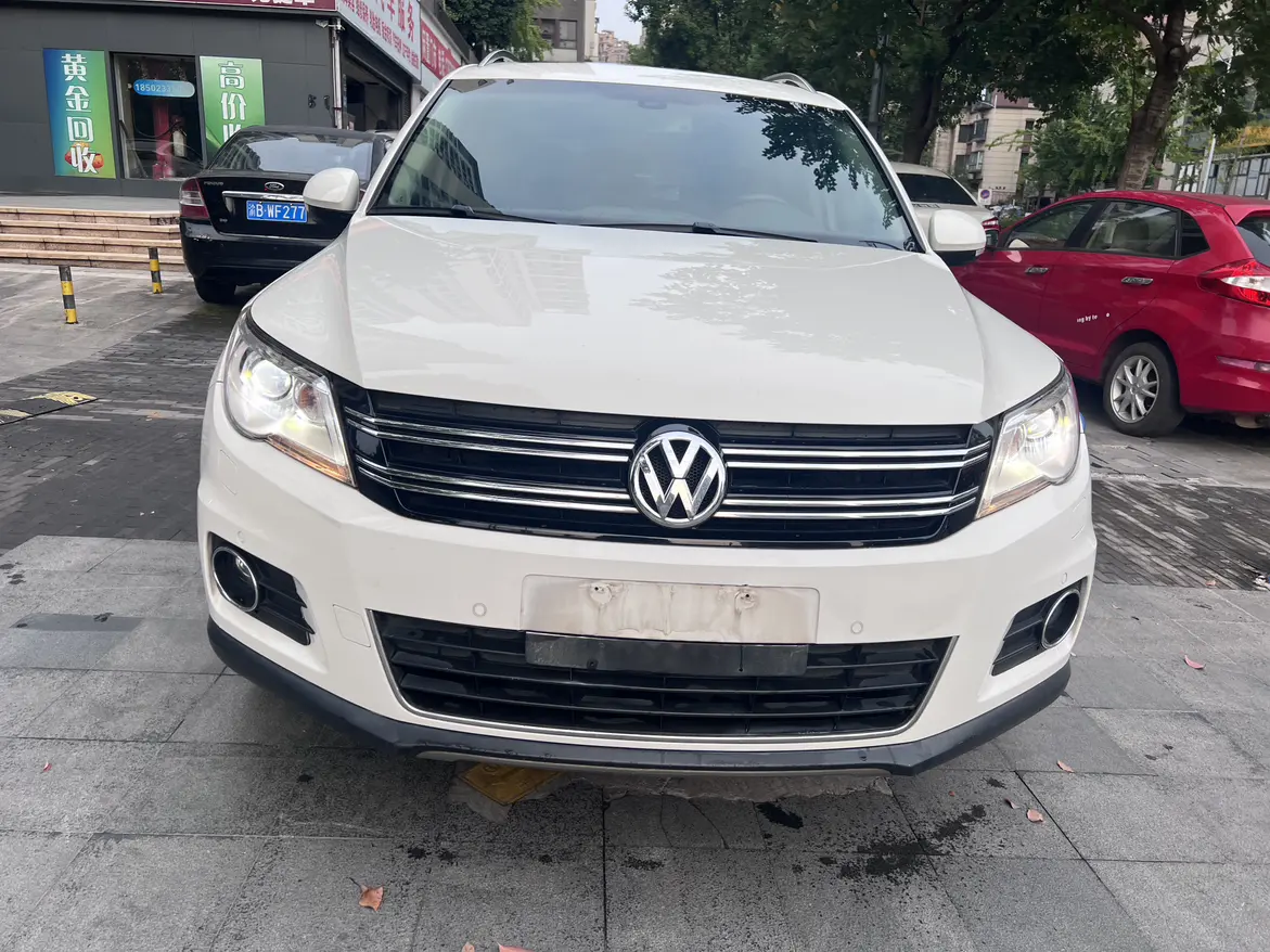 Volkswagen Tiguan  из Китая