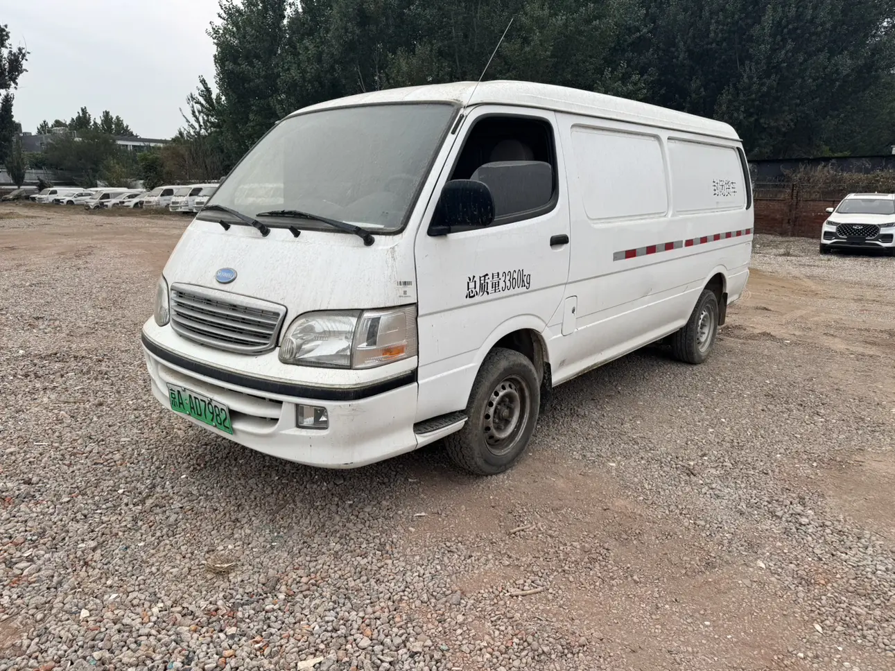 Golden dragon Veuve Clicquot EV