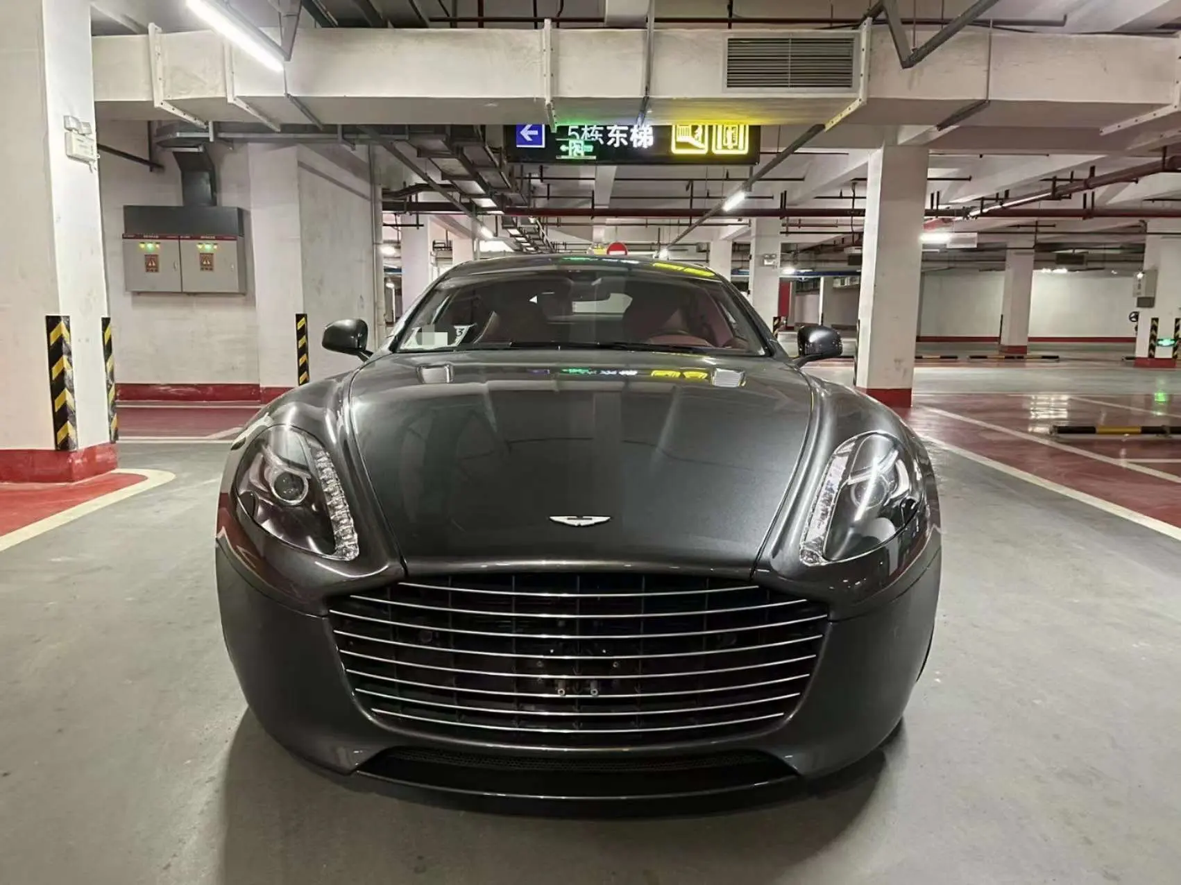 Aston Martin Rapide