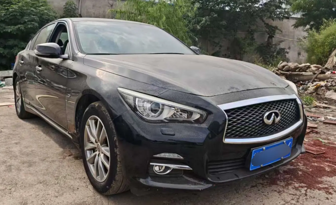 Infiniti Q50L