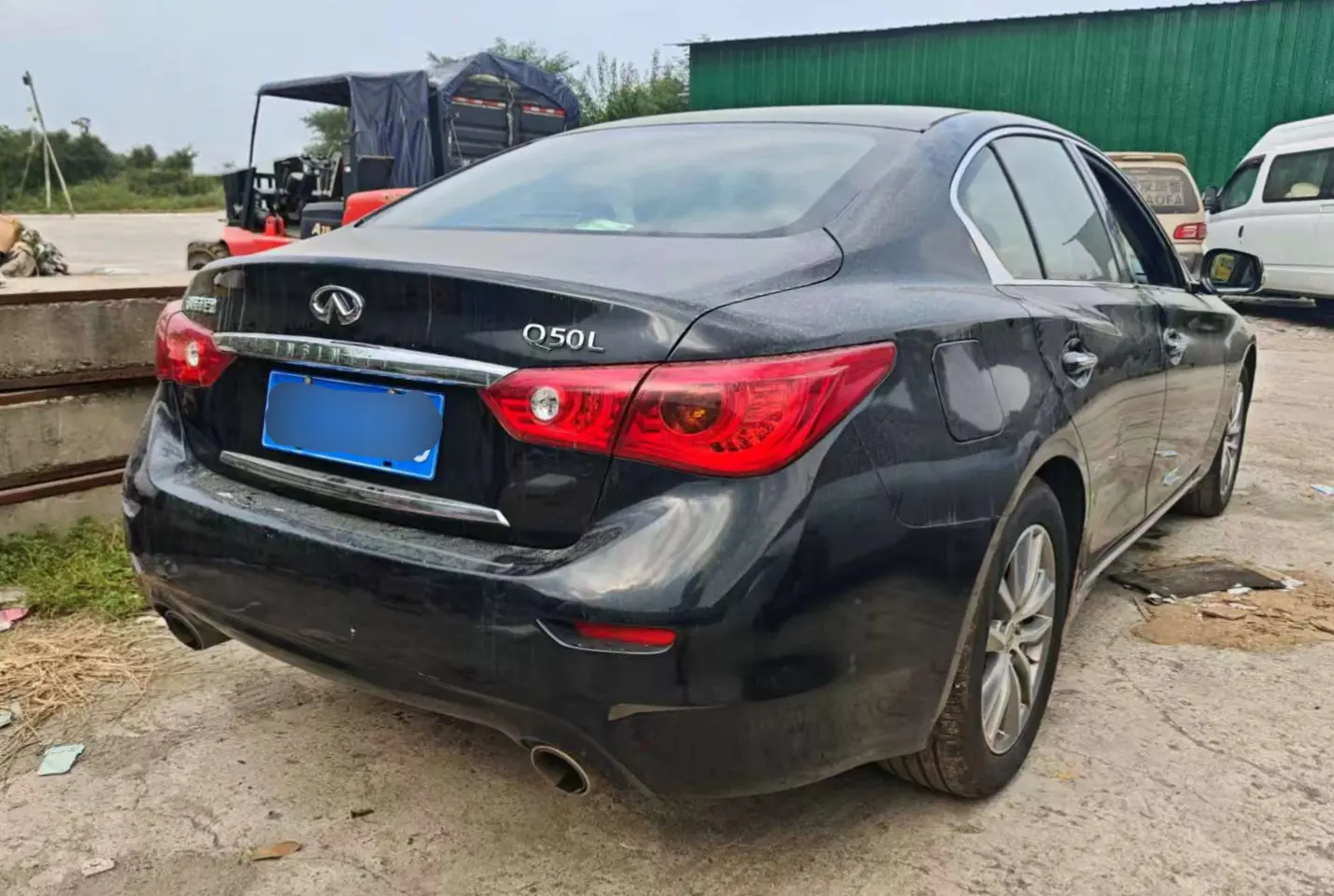 Infiniti Q50L