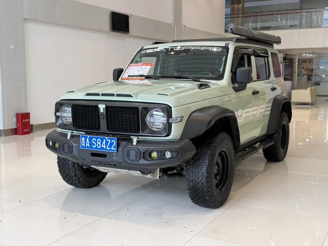 Tank 300  из Китая