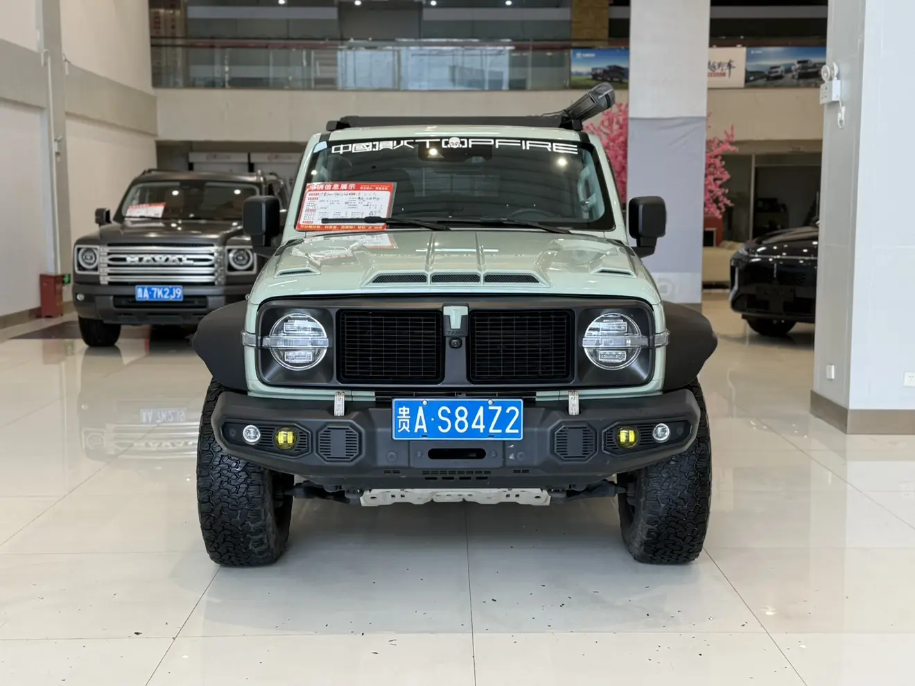 Tank 300  из Китая