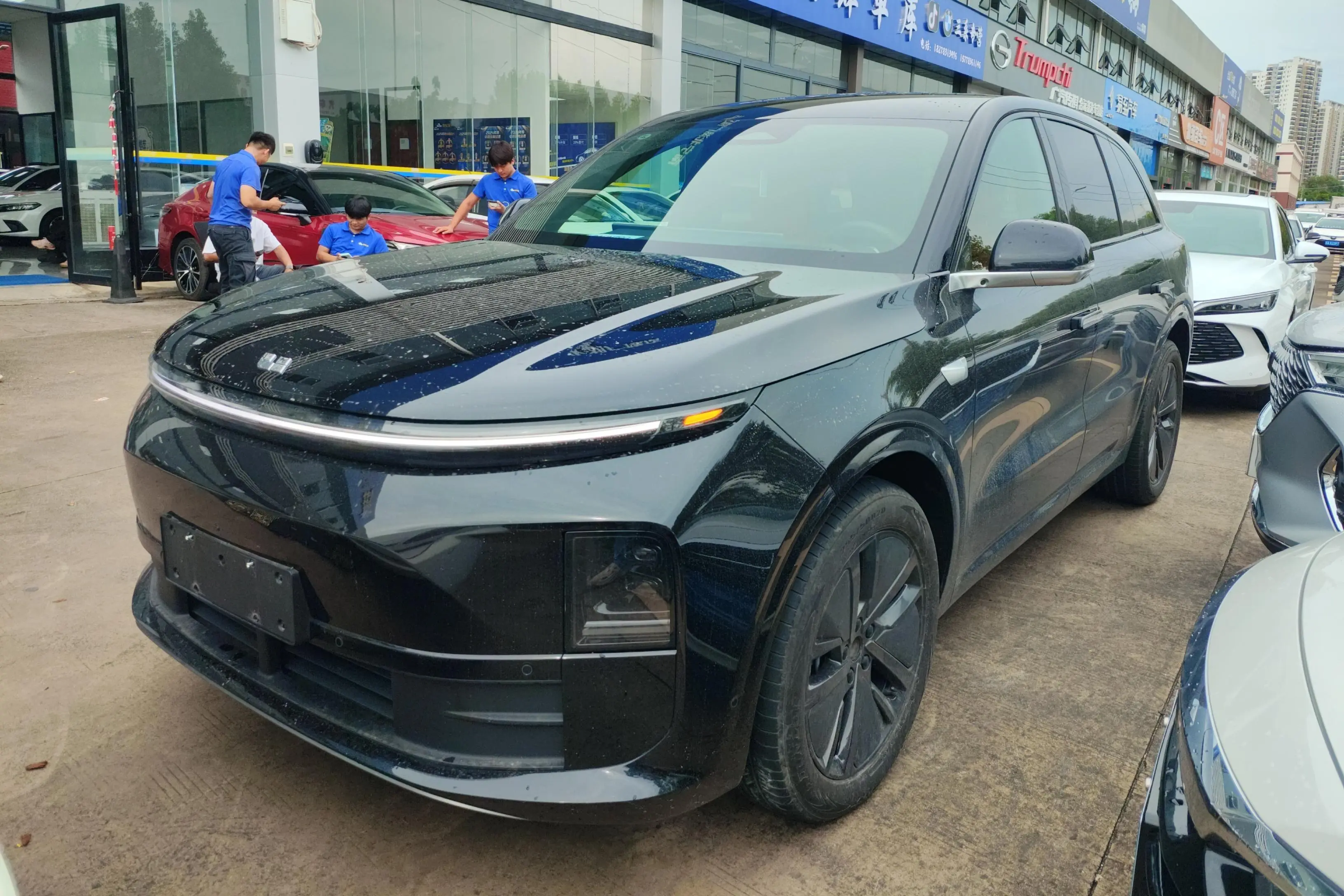 Li L6 (Ideal L6)  из Китая