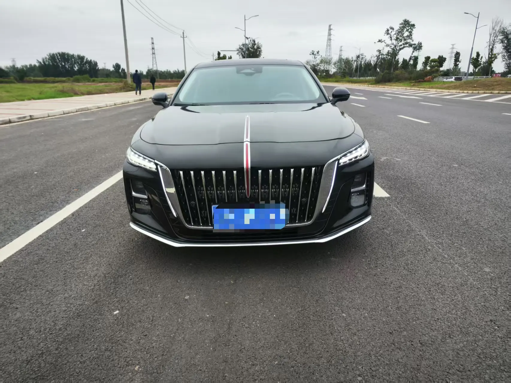 Hongqi H5  из Китая