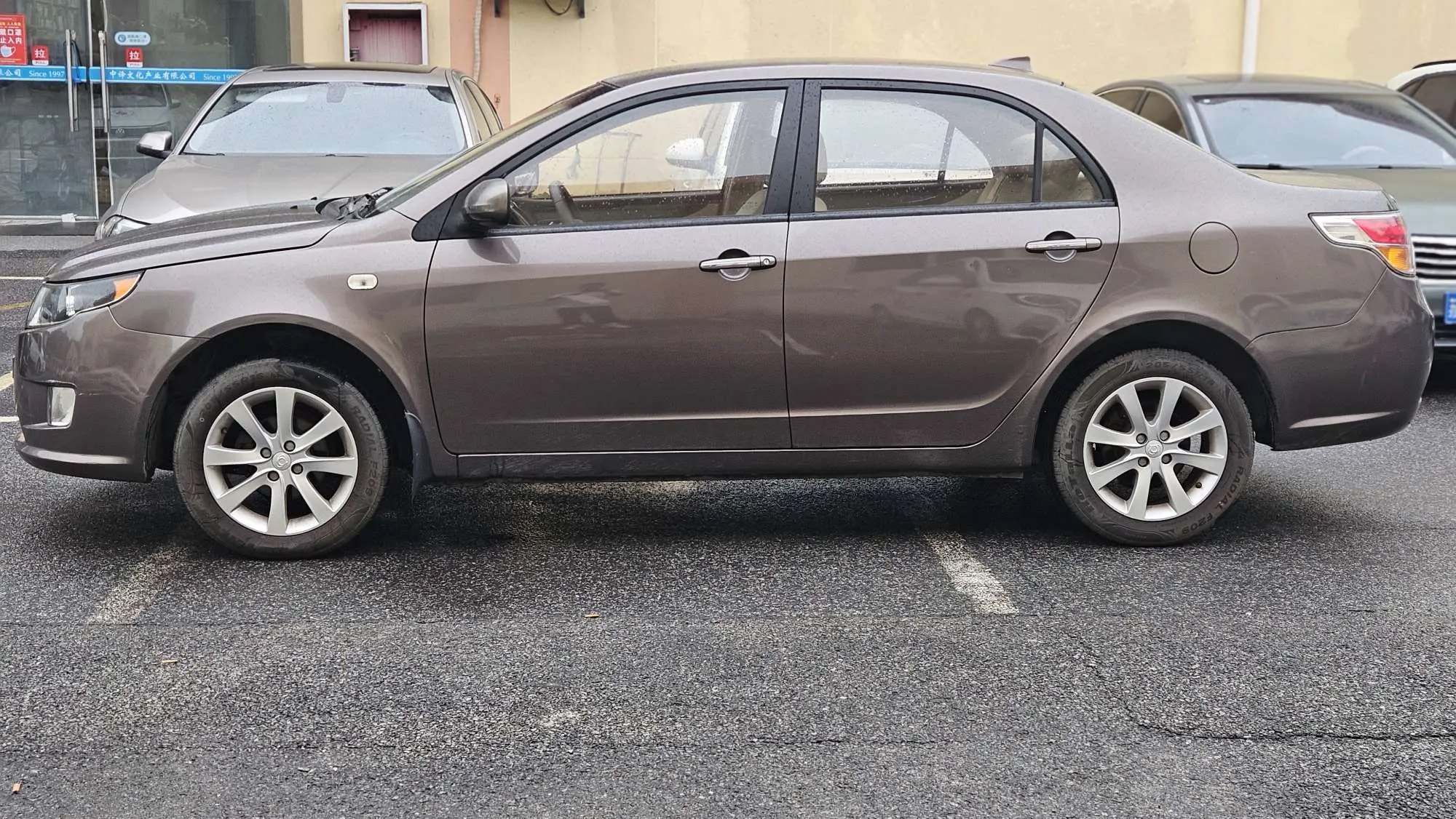 Geely GC7  из Китая