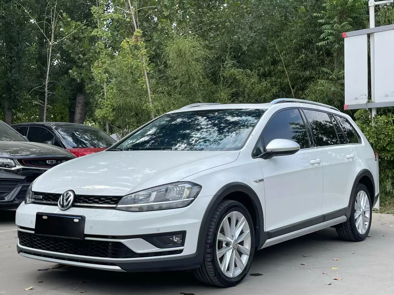 Volkswagen Golf (imported)  из Китая