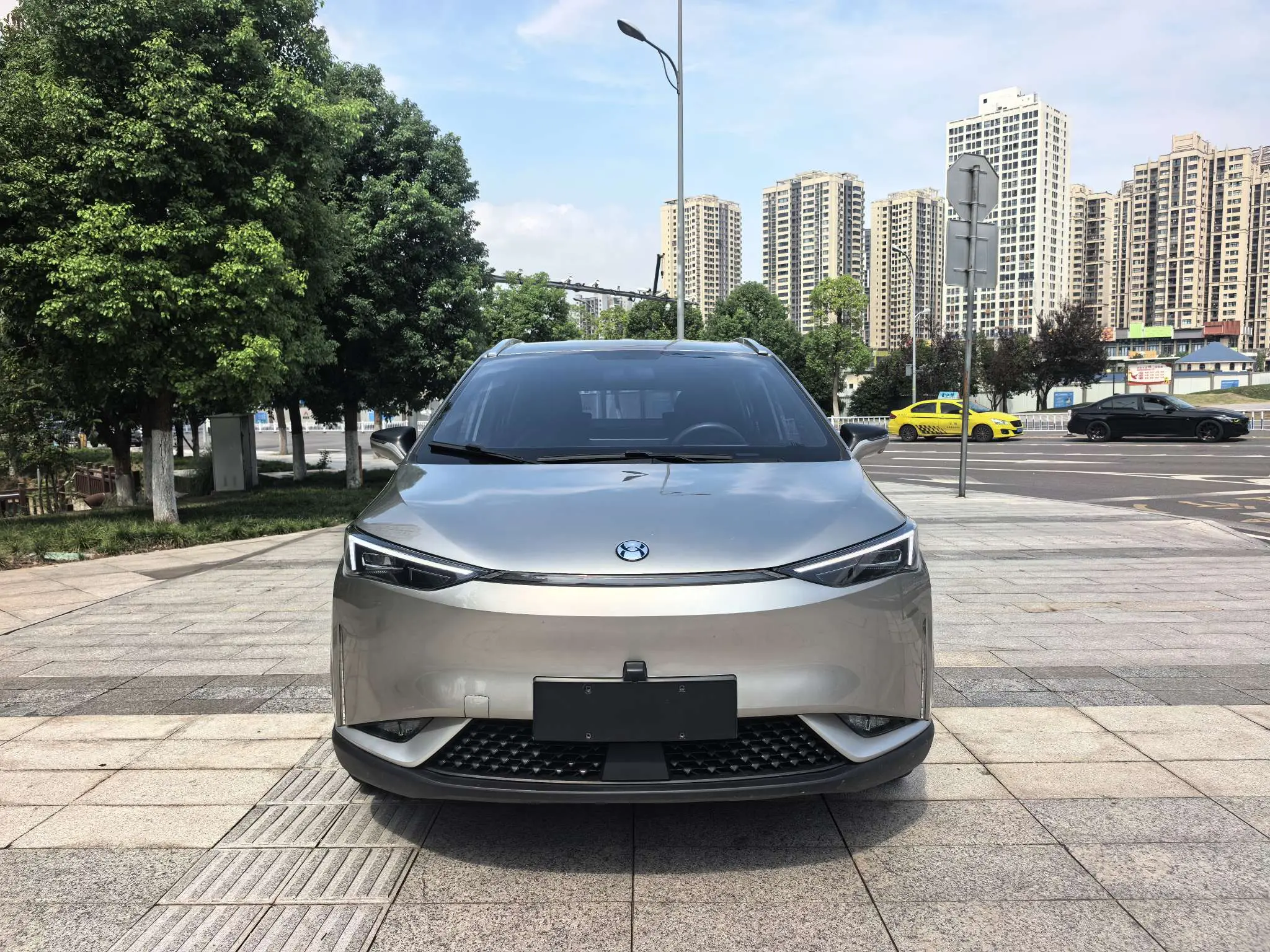 HYCAN Hechuang Z03  из Китая