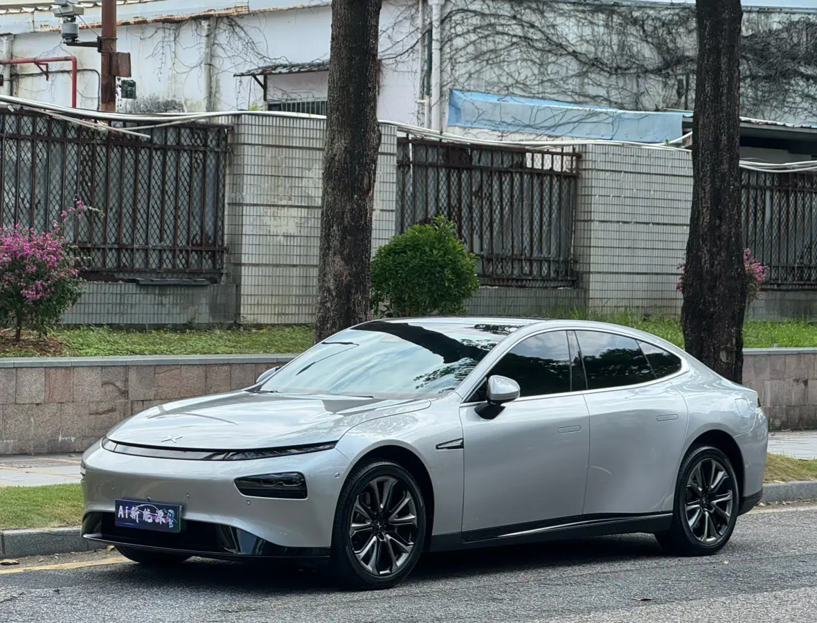 Xpeng P7