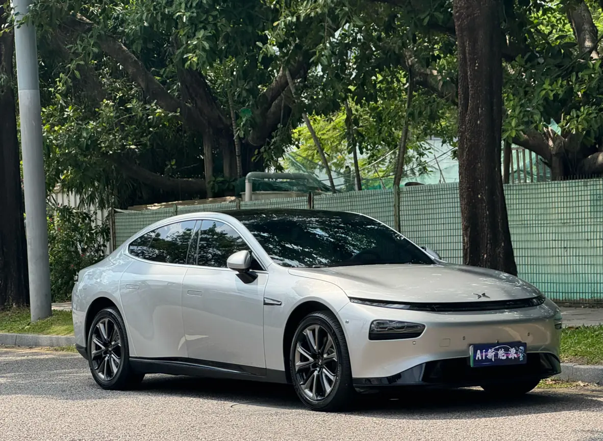 Xpeng P7