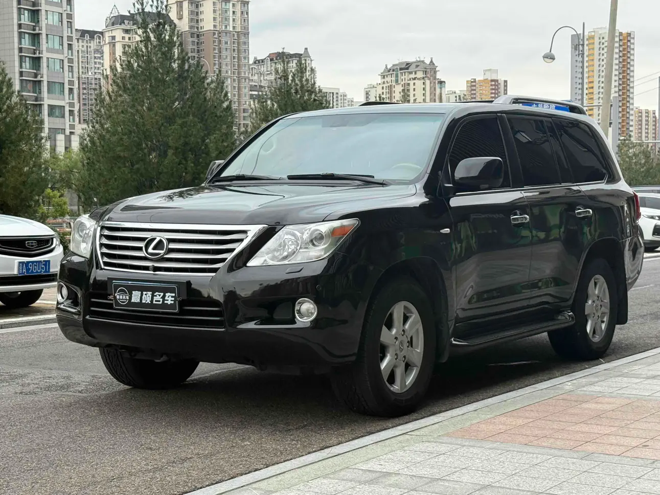 Lexus LX