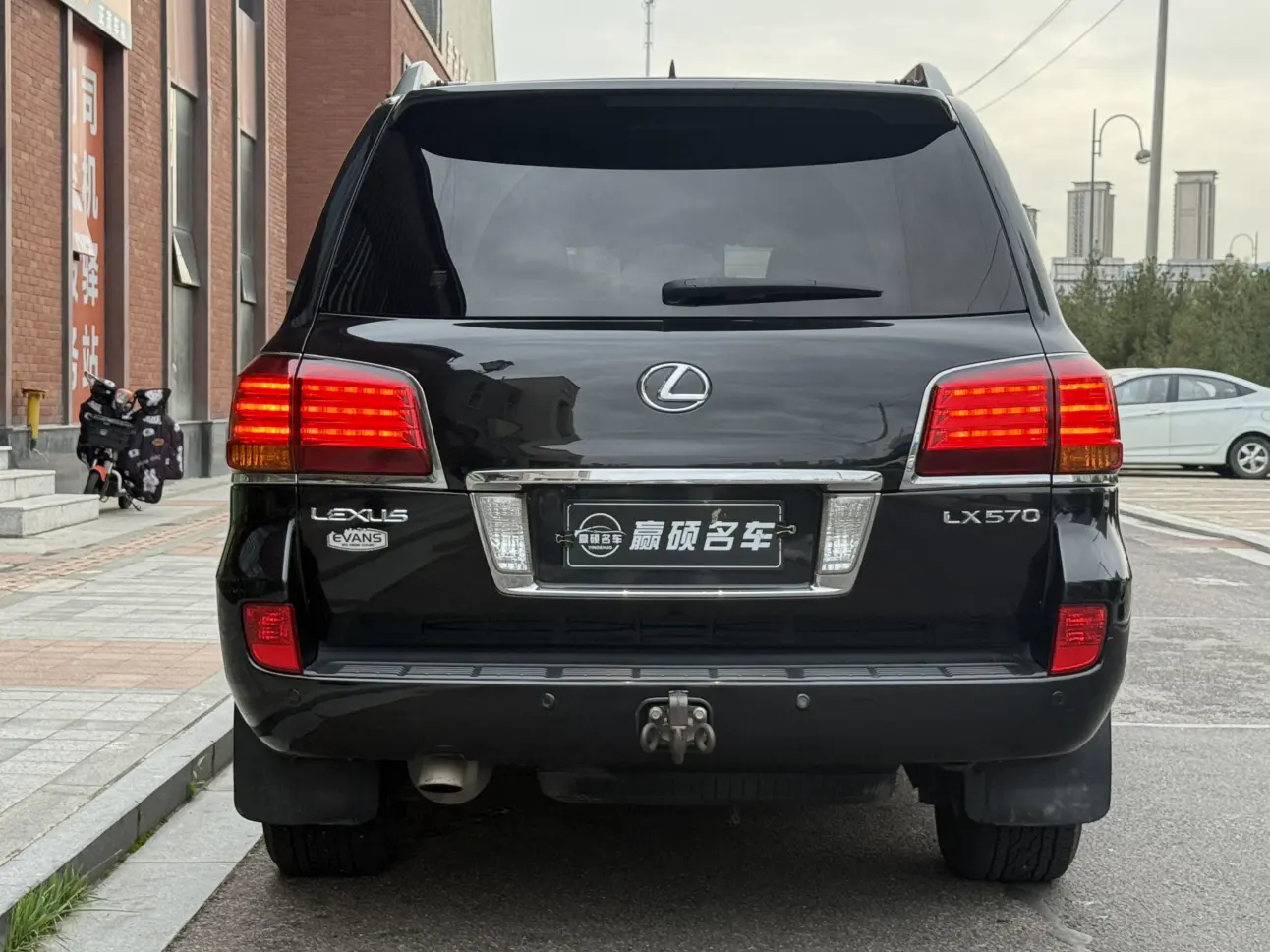 Lexus LX