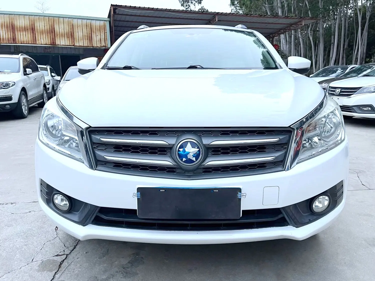 Kai Chen Venucia T70