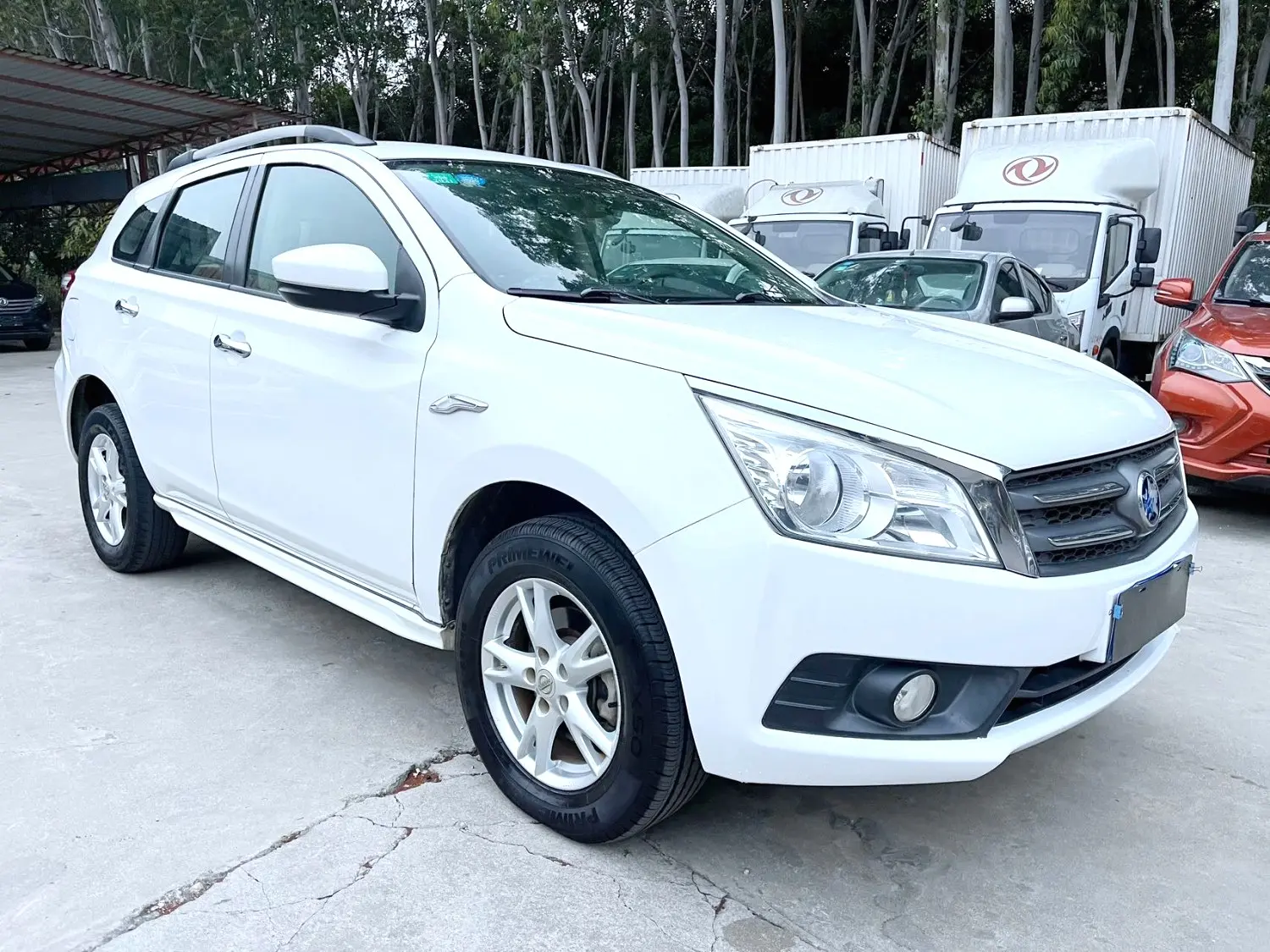 Kai Chen Venucia T70