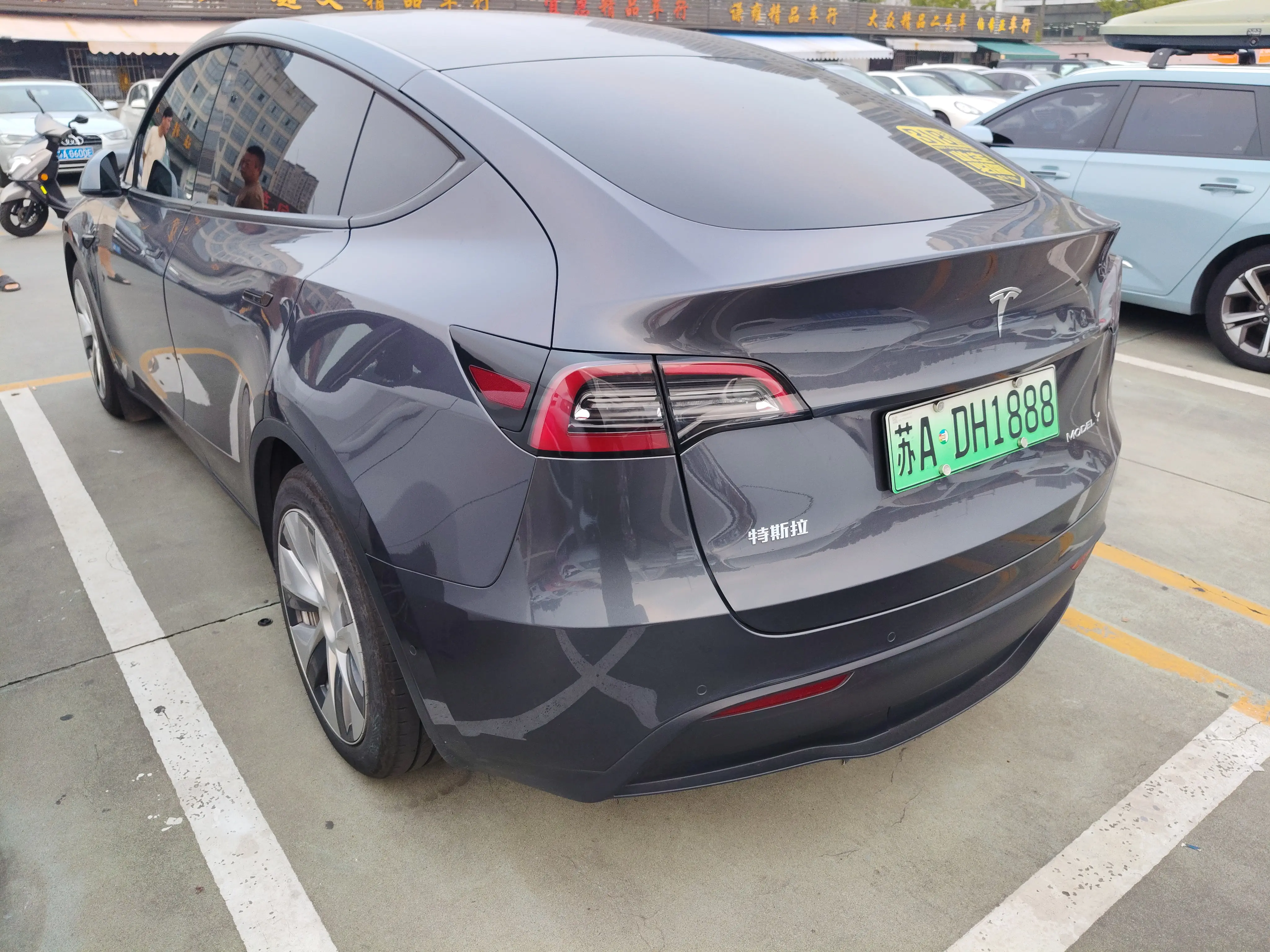 Tesla Model Y