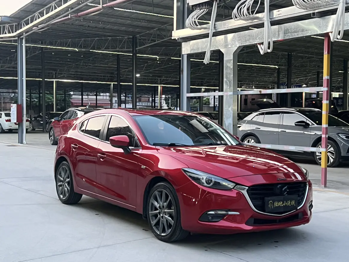 Mazda 3 Angkesela