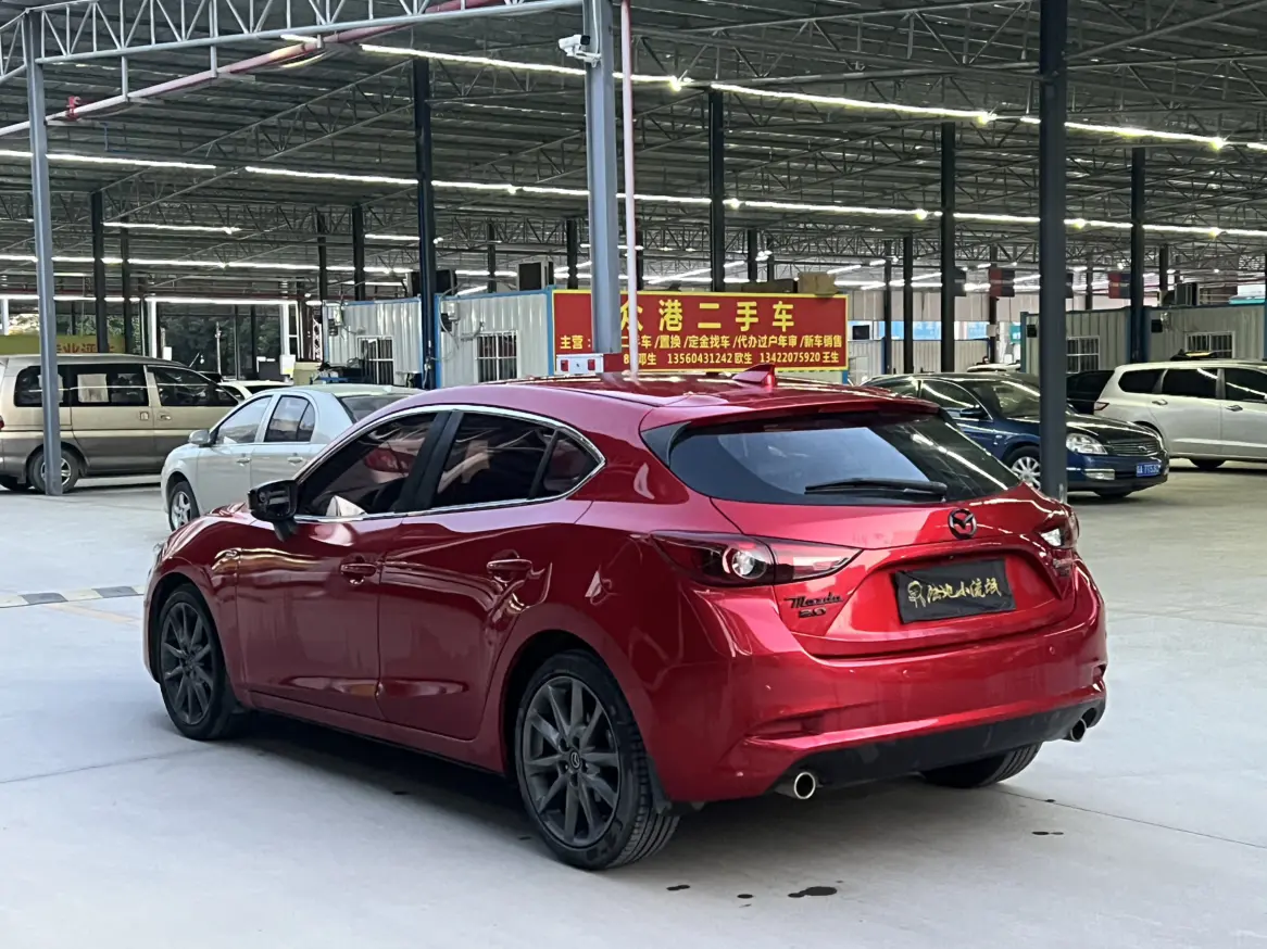 Mazda 3 Angkesela