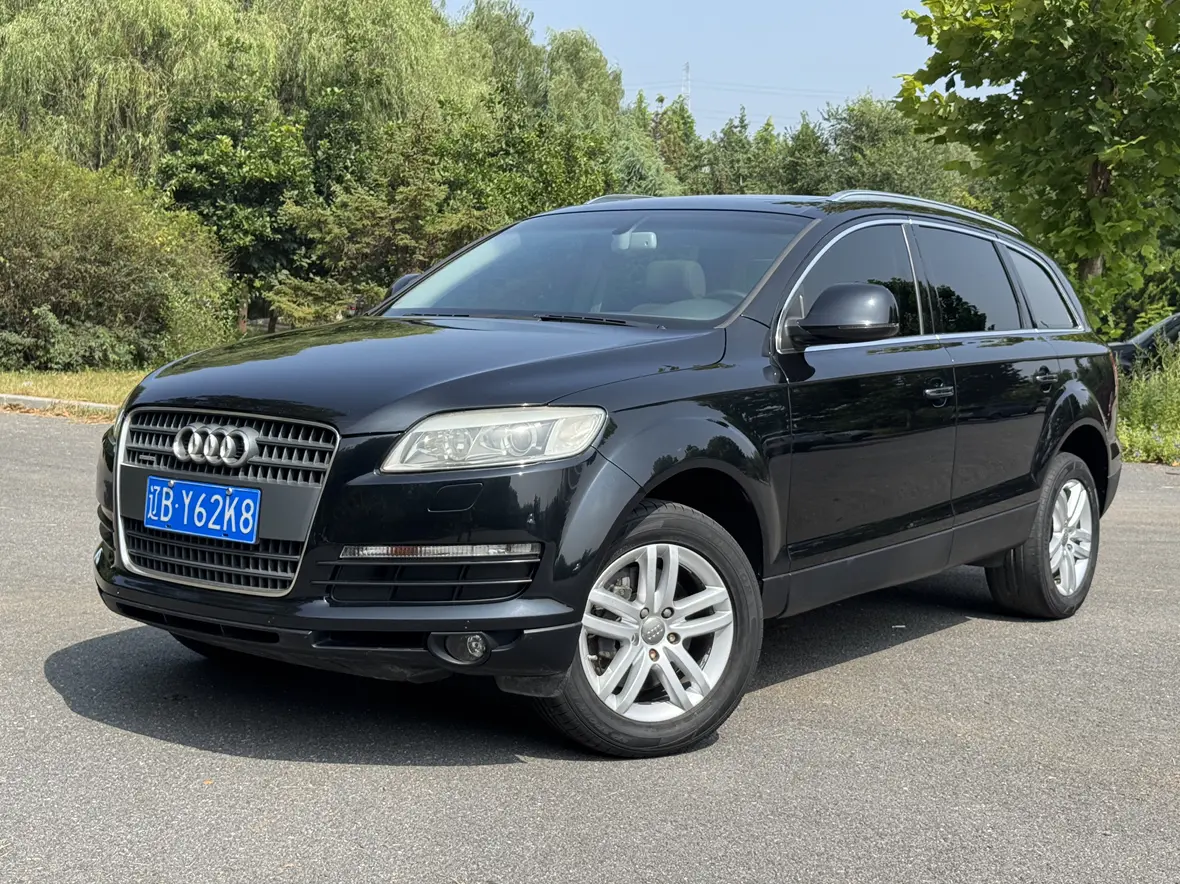 Audi Q7  из Китая