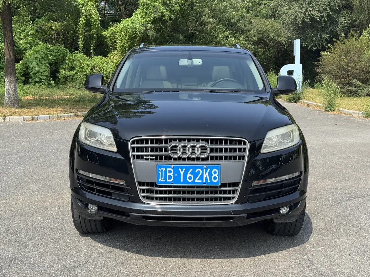 Audi Q7  из Китая