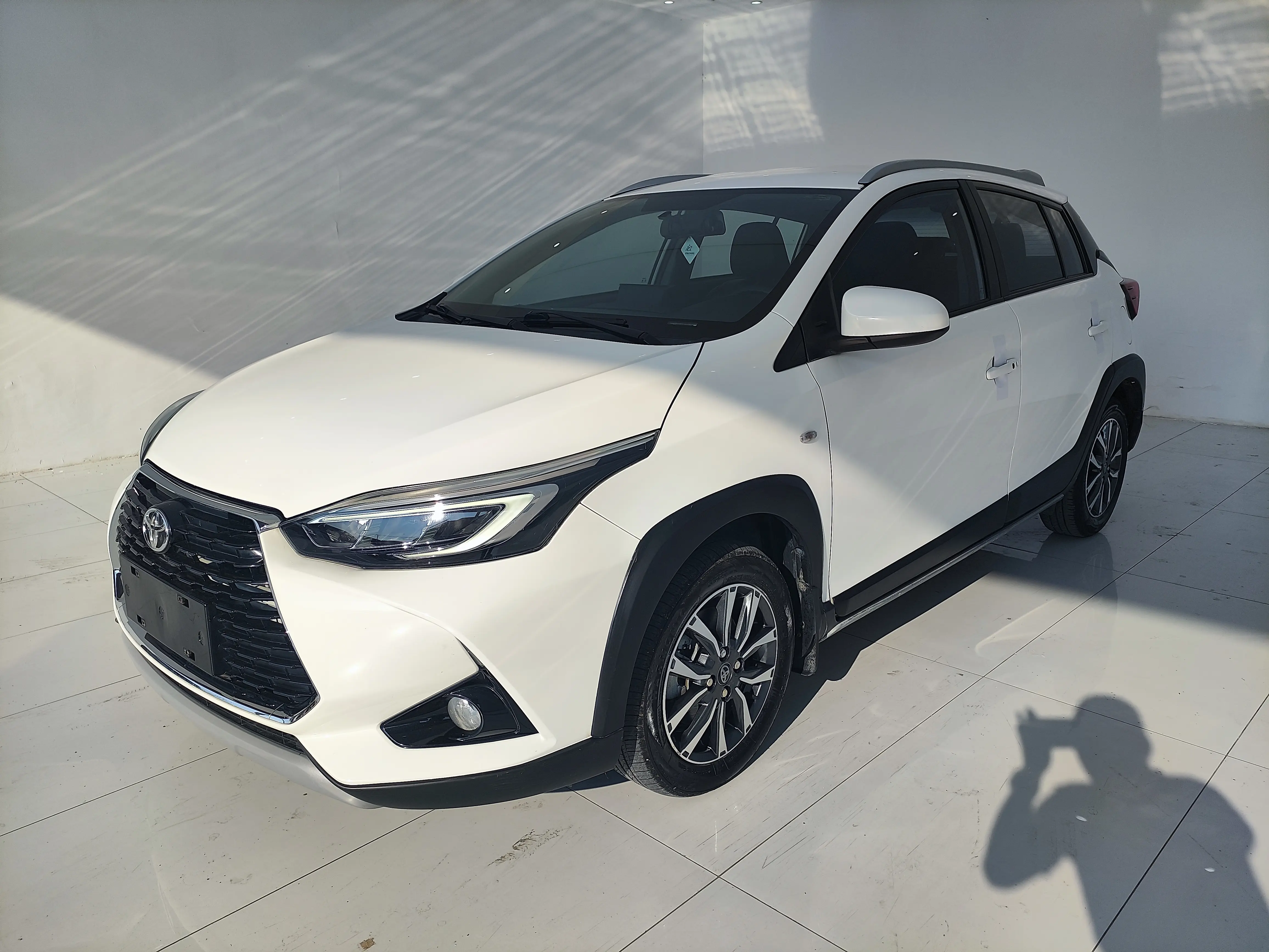 Toyota Yaris L  из Китая