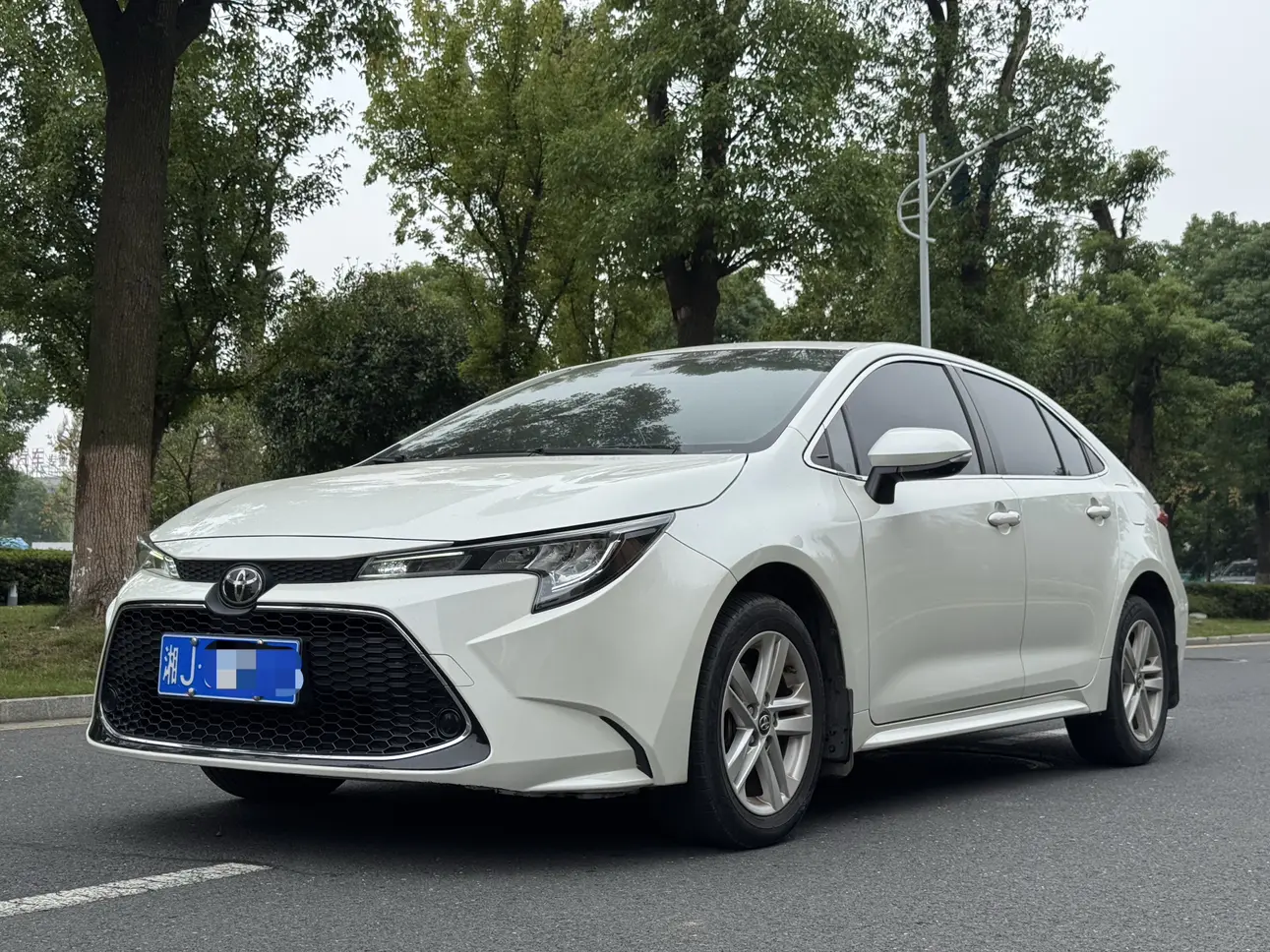 Toyota Levin (Lei Ling)  из Китая