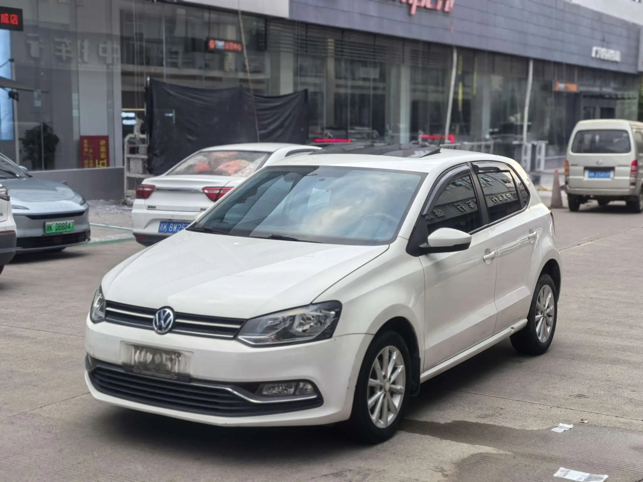 Volkswagen Polo  из Китая