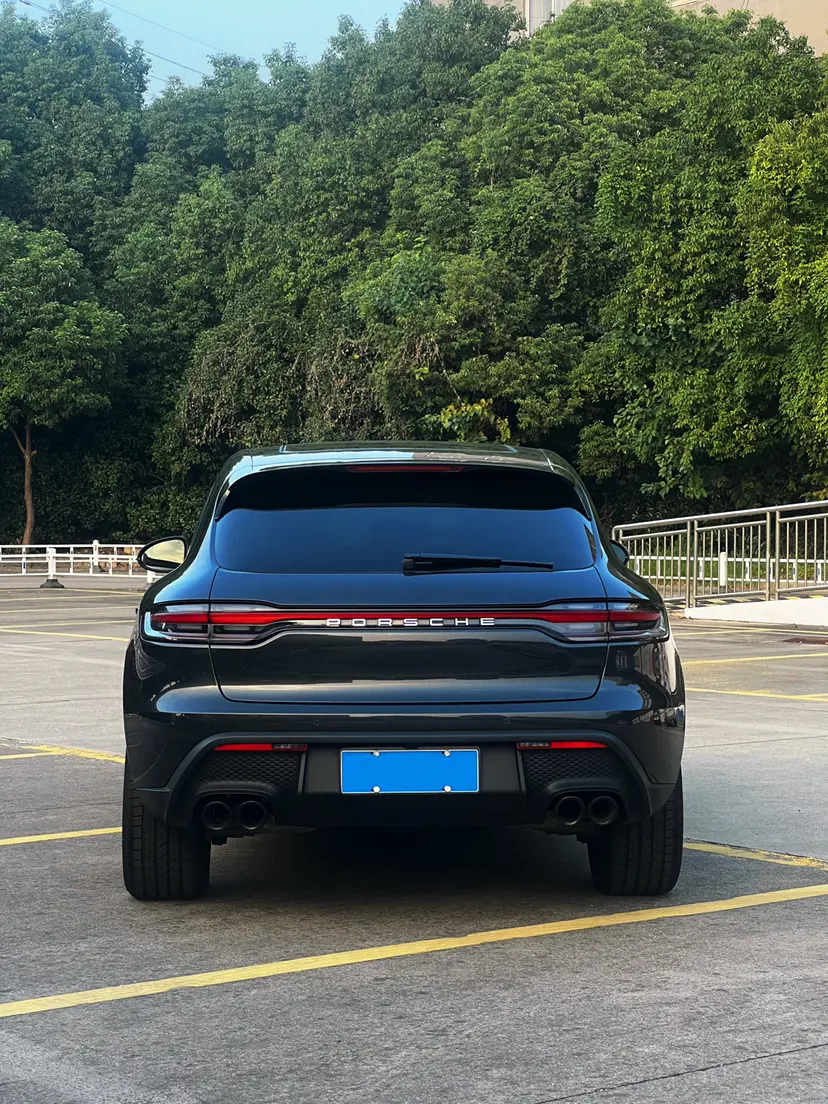 Porsche Macan