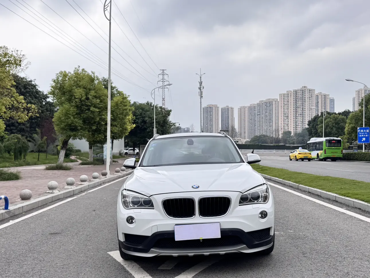 BMW X1  из Китая