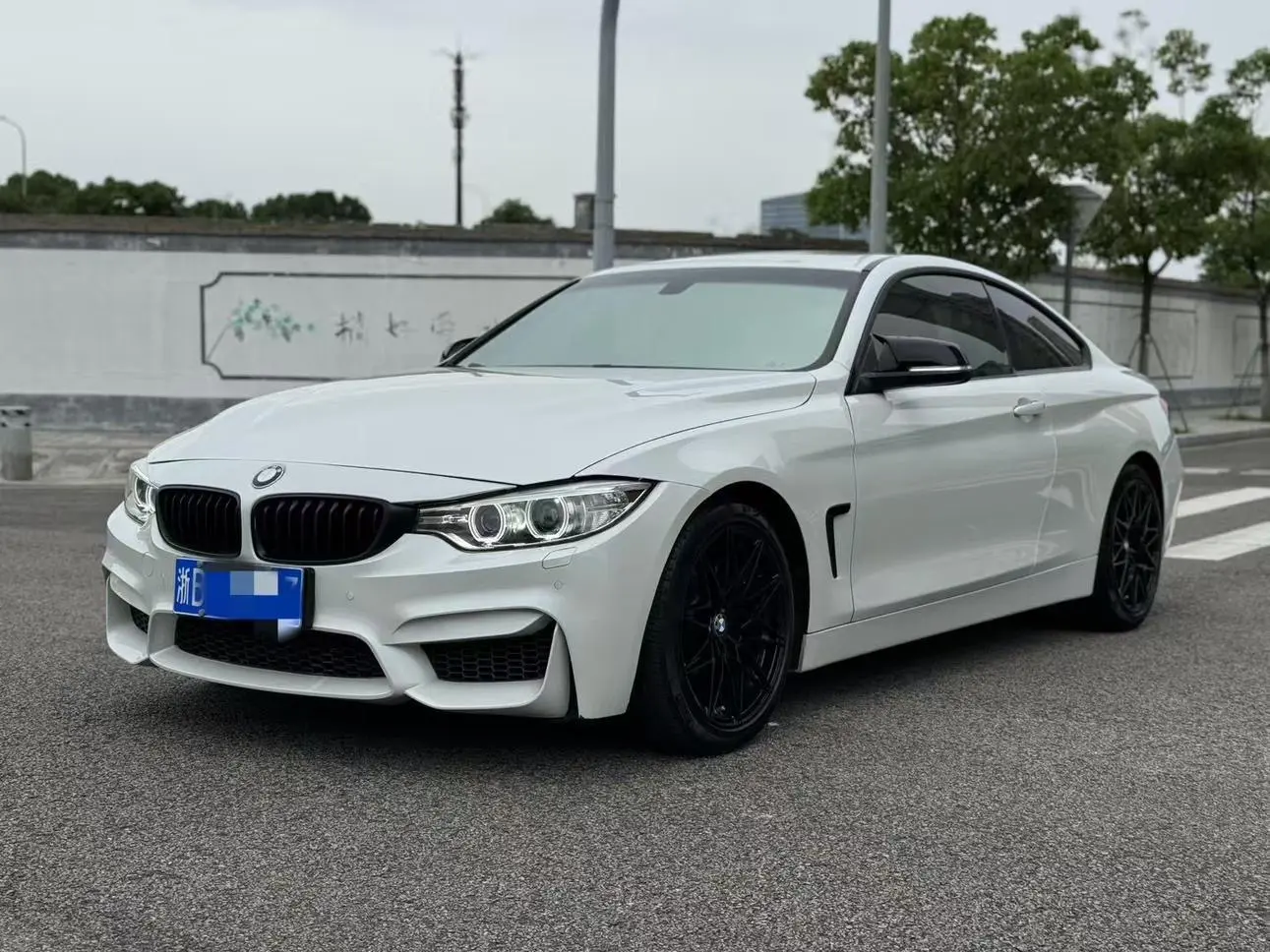 BMW 4 Series  из Китая