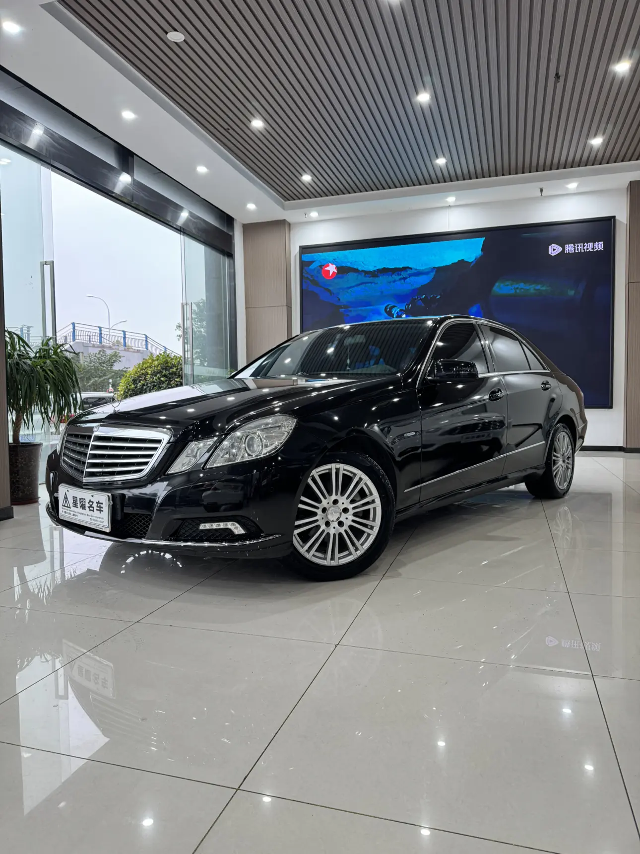 Mercedes-Benz E-Class (imported)  из Китая