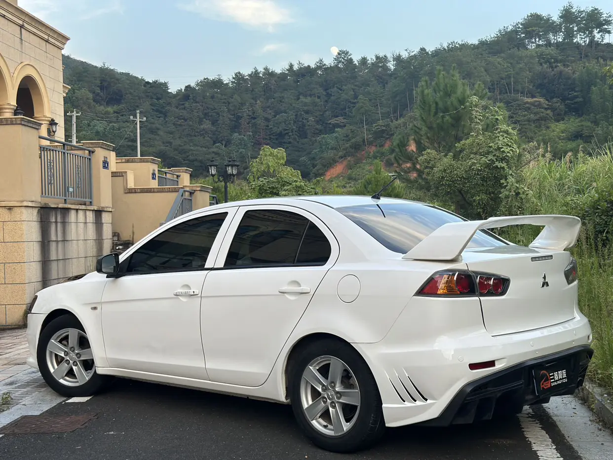 Mitsubishi Winged God