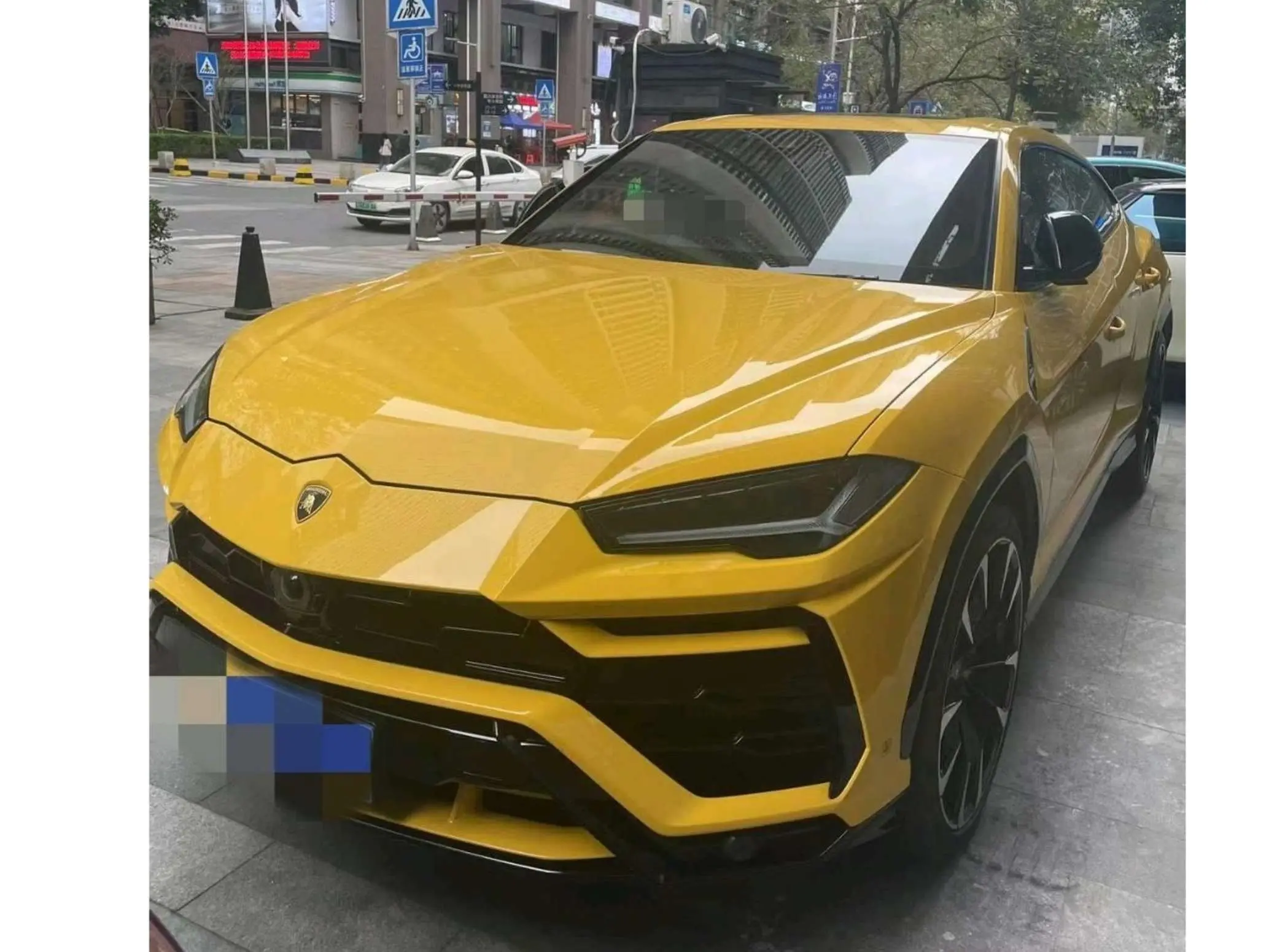 Lamborghini Urus