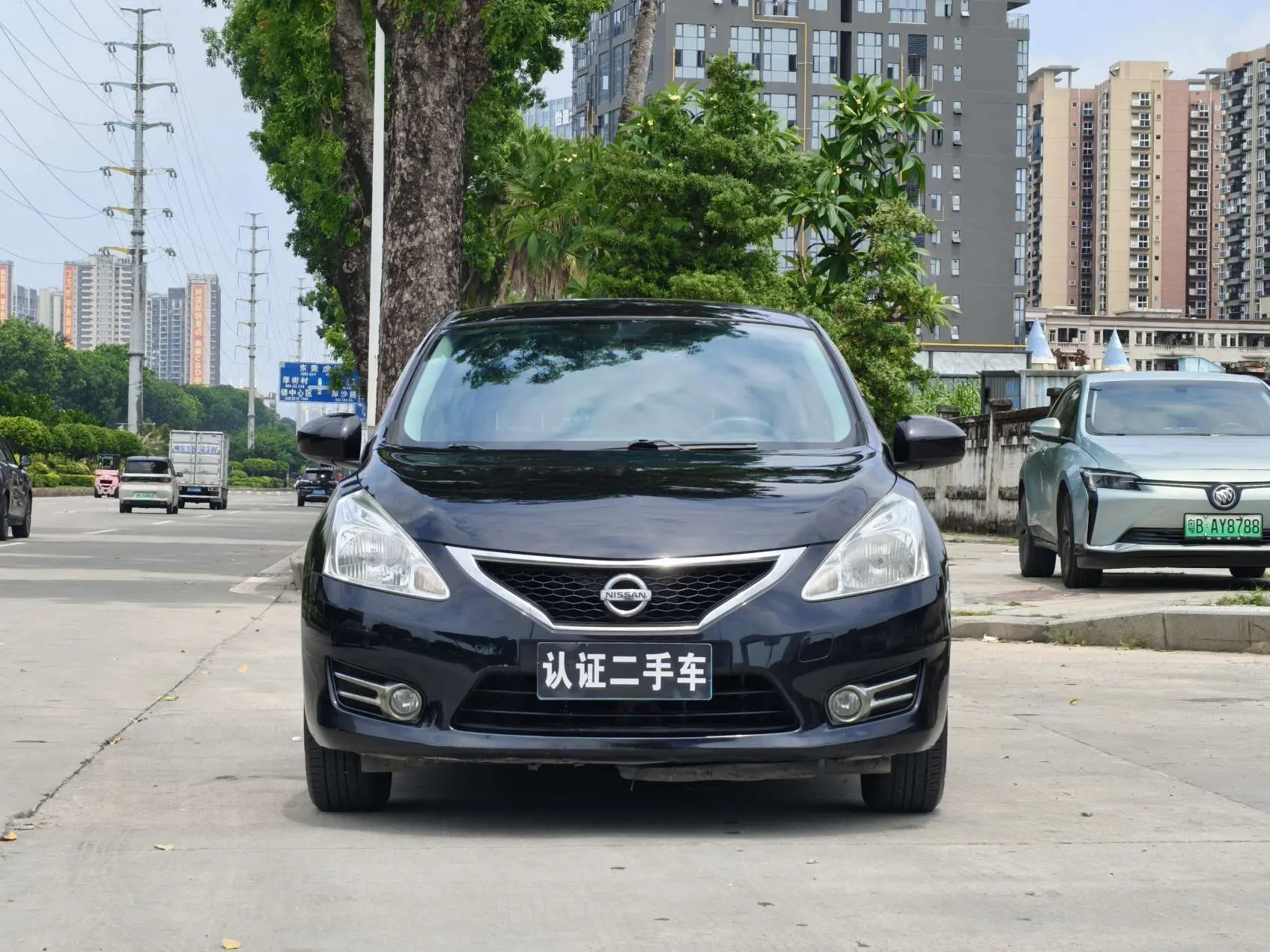 Nissan Tiida