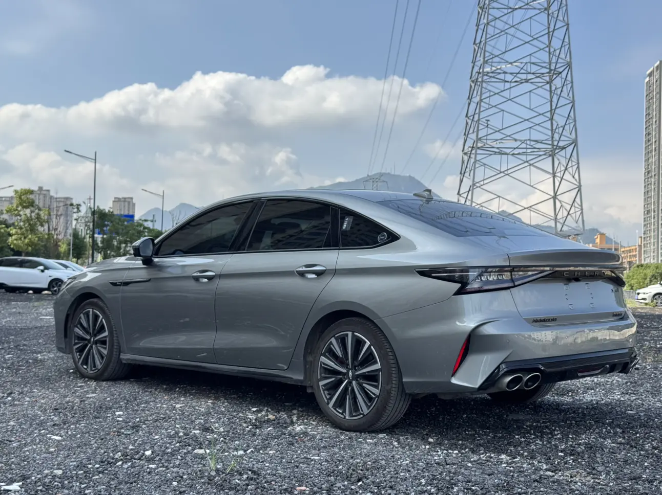 Chery Arrizo 8