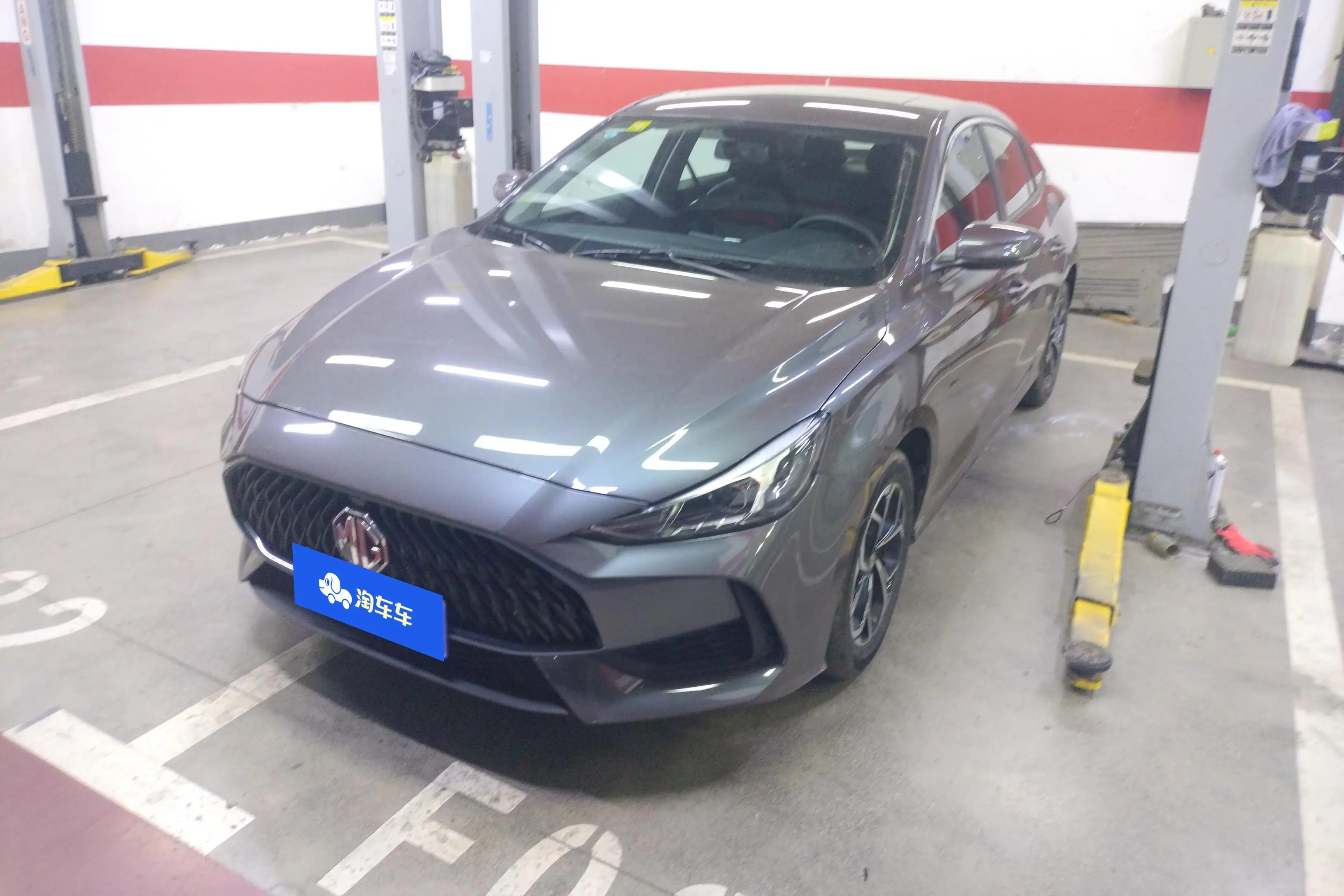 MG 5  из Китая