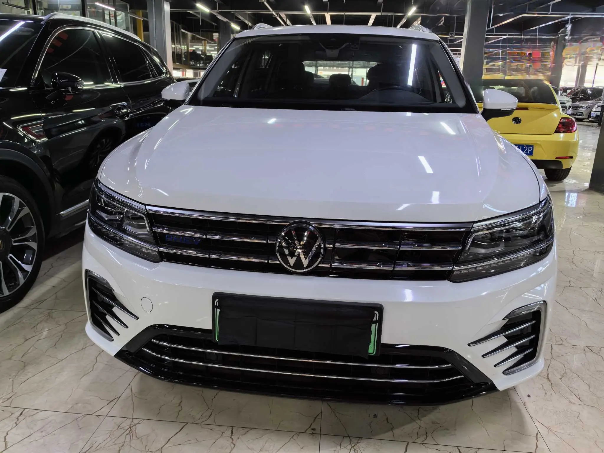 Volkswagen Tiguan L PHEV