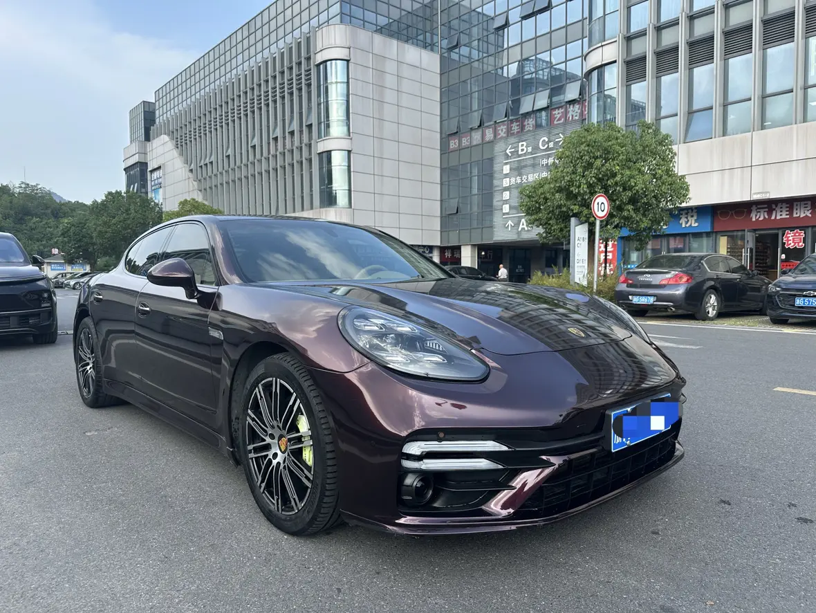 Porsche Panamera