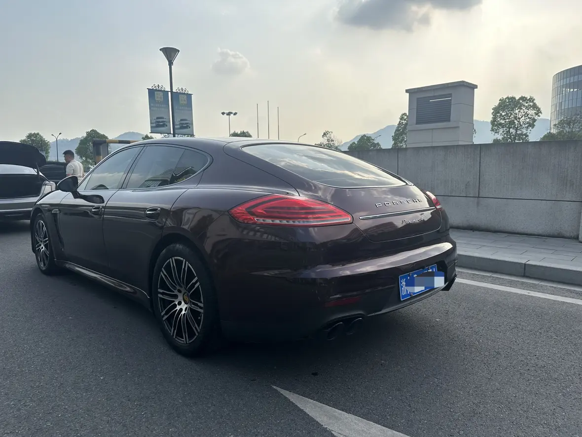 Porsche Panamera