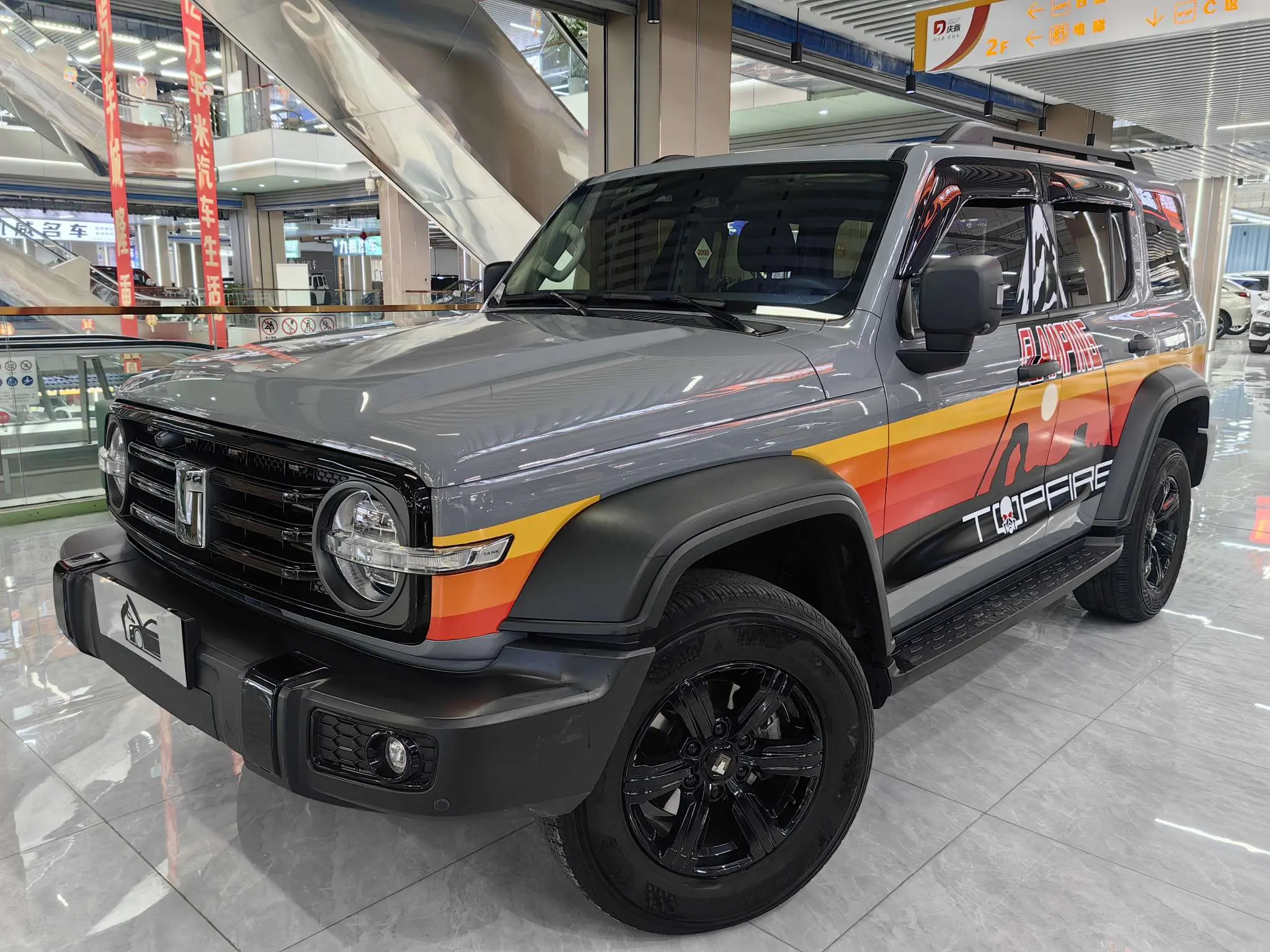 Tank 300  из Китая