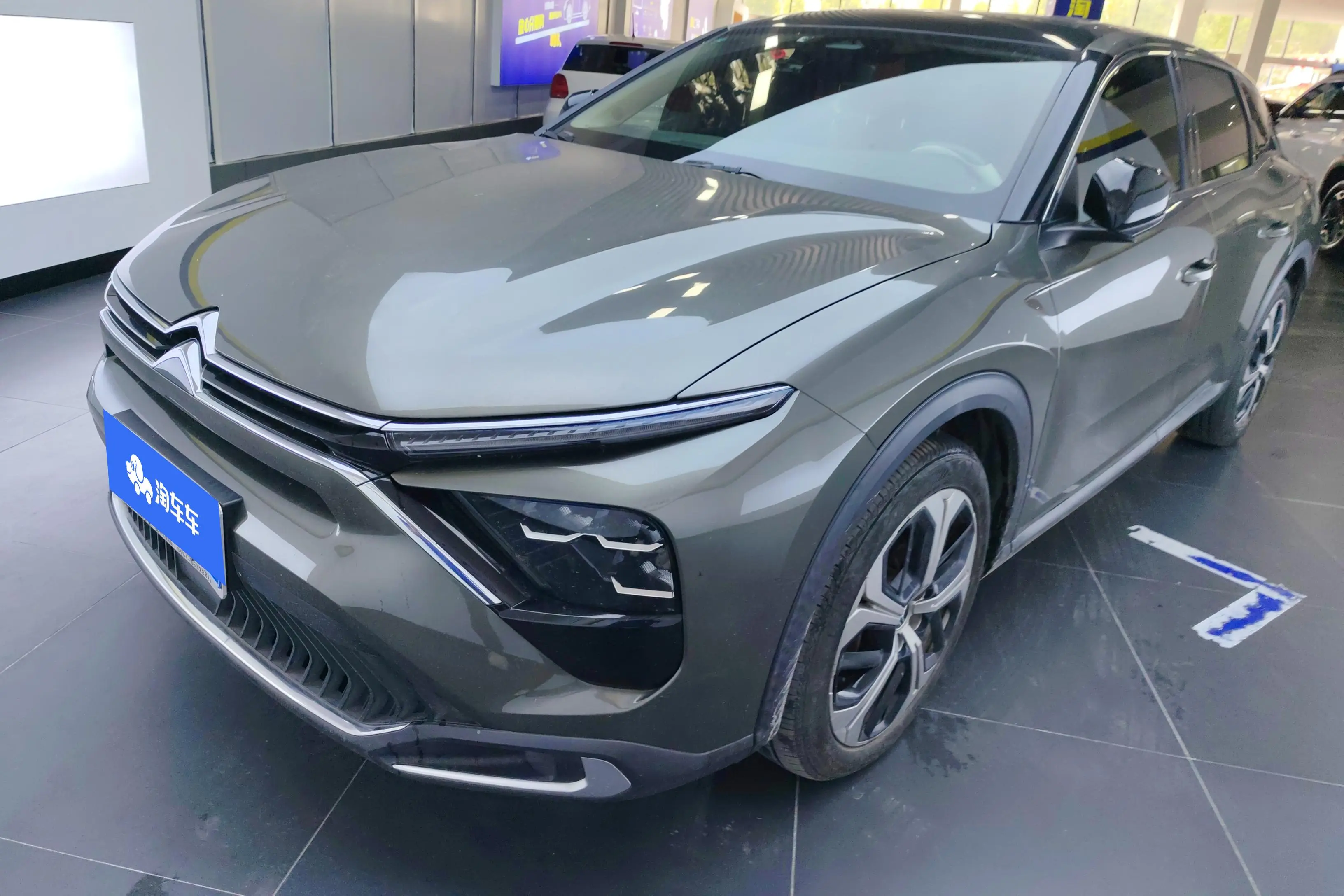 Citroën Versailles C5 X