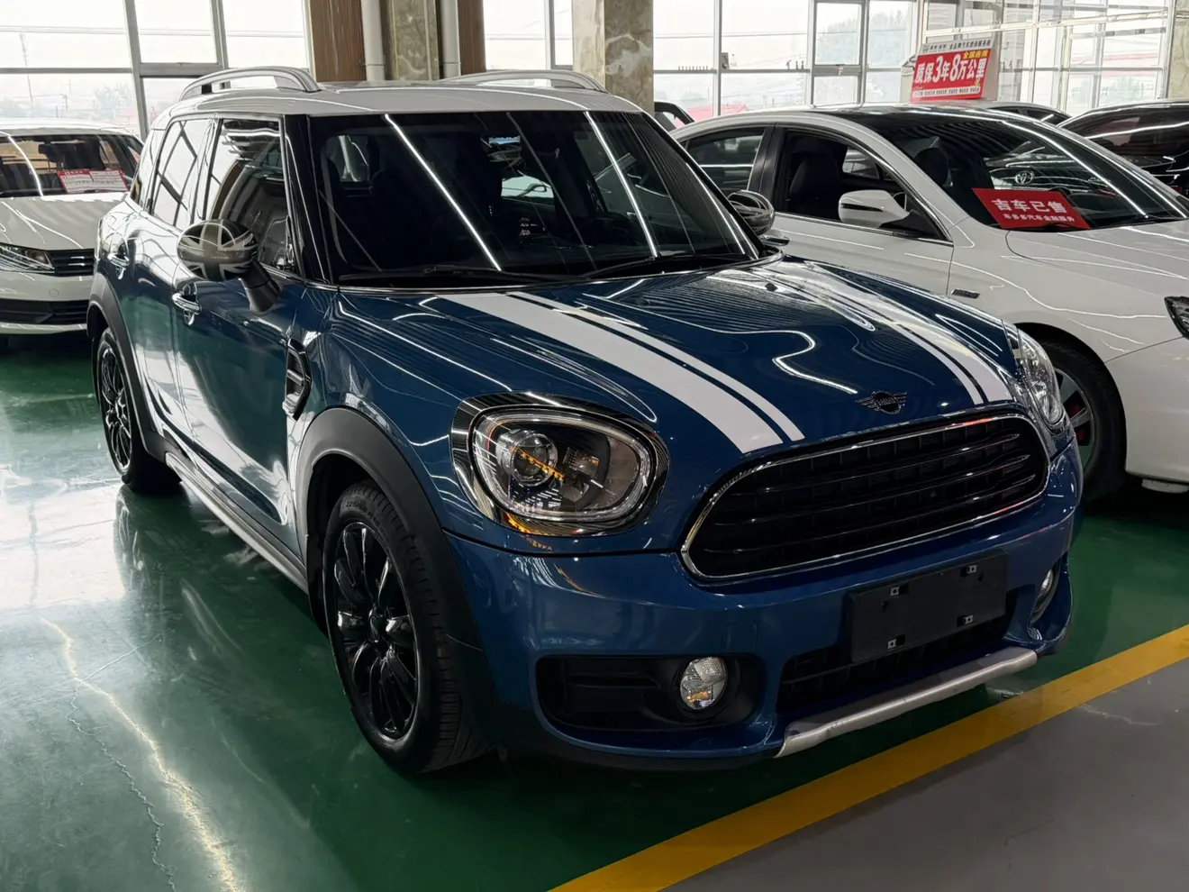 MINI COUNTRYMAN