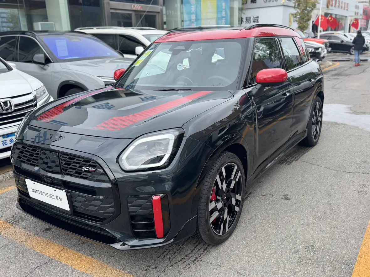 MINI JCW COUNTRYMAN